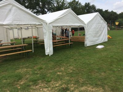 tafels en banken