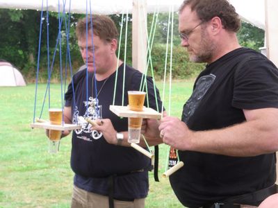 ... bier-trapeze ...