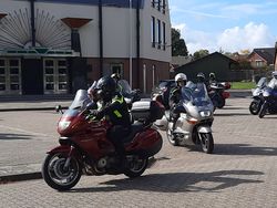 ... vertrek groep 1 ...