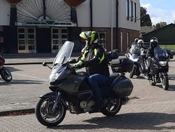 ... vertrek groep 1 ...