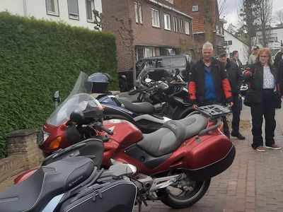 ... een plekje voor de motor ...
